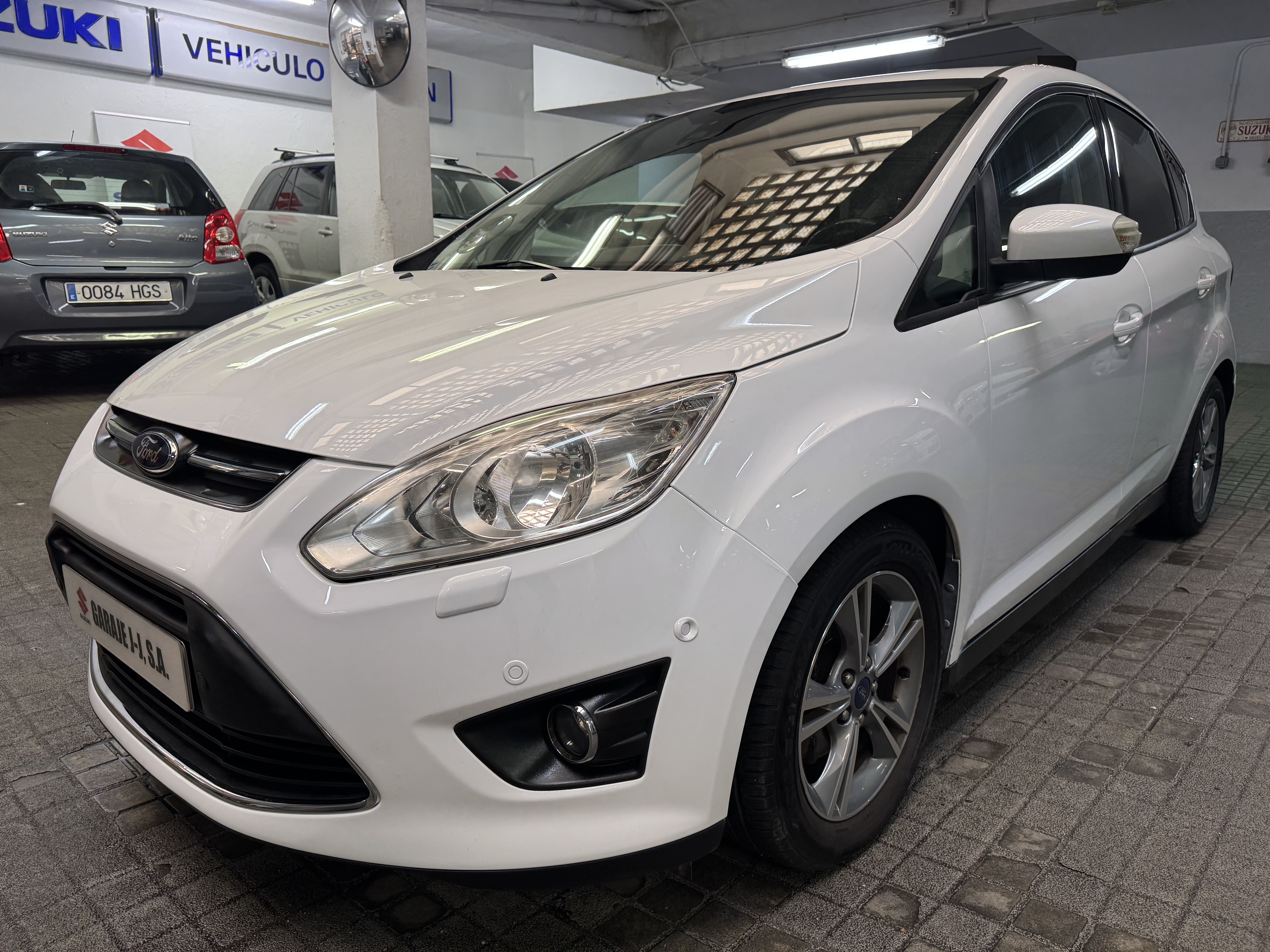 ford-cmax-01082014