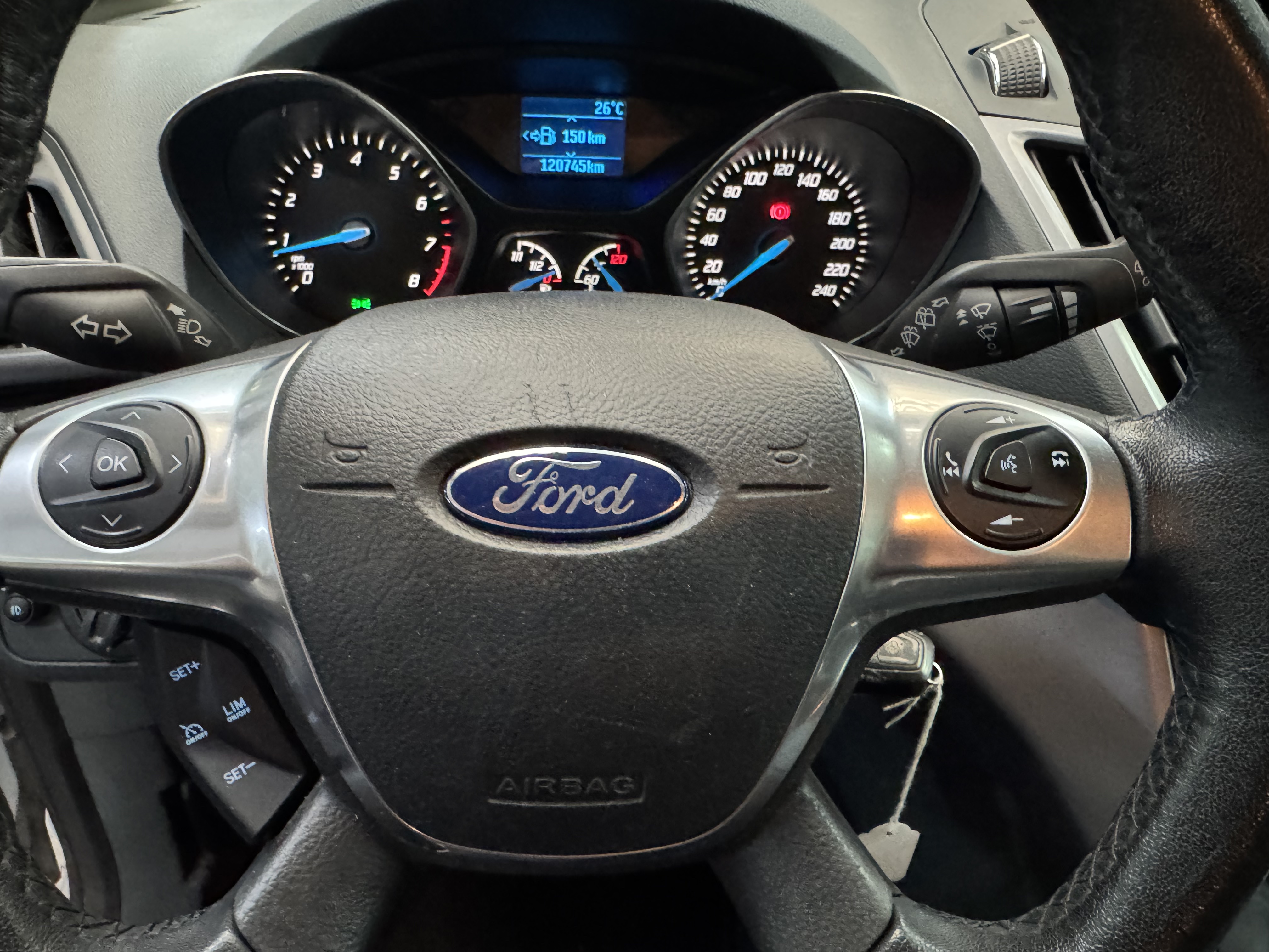ford-cmax-01082014